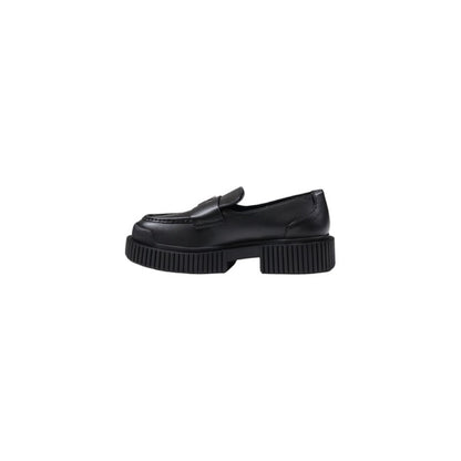 Armani Exchange Femme Mocassins